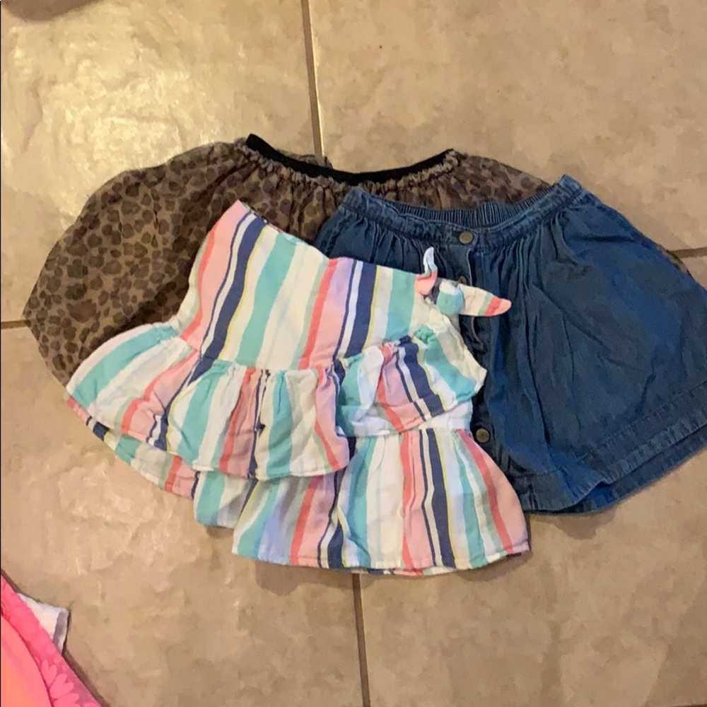 3 girl skirts